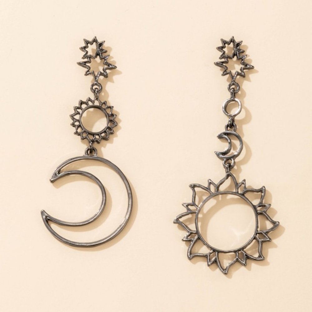 New Black Sun/Moon Hollow Asymmetrical Earrings
